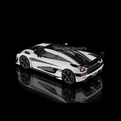 1:64 柯尼塞格Agera RS 合金汽车模型仿真超级跑车静态收藏摆件