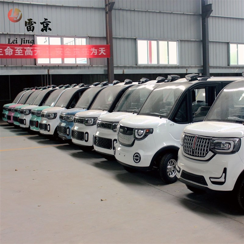 老人代步带棚家用接送孩子观光车 新能源小型小巴士四轮电动车