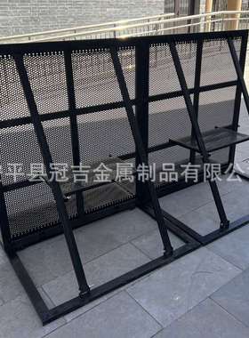 黑色防爆铁马演唱会围挡音乐节防爆墙演出活动赛事冲孔防爆围栏