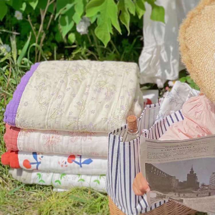 新款小清新印花云朵被夏季竹纤维纱布毯成人六层纱布盖毯透气舒适