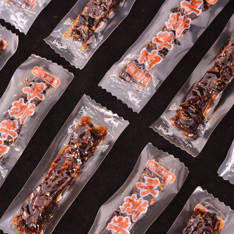 手撕牛肉干五香麻辣味非整条碎牛肉含有豆制品散装称重
