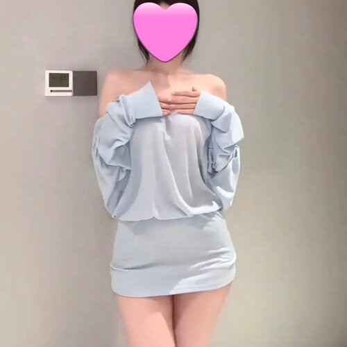 【刘季一万钱】性感露肩游山恋同款纯欲仙女睡裙高级感情qu趣短裙