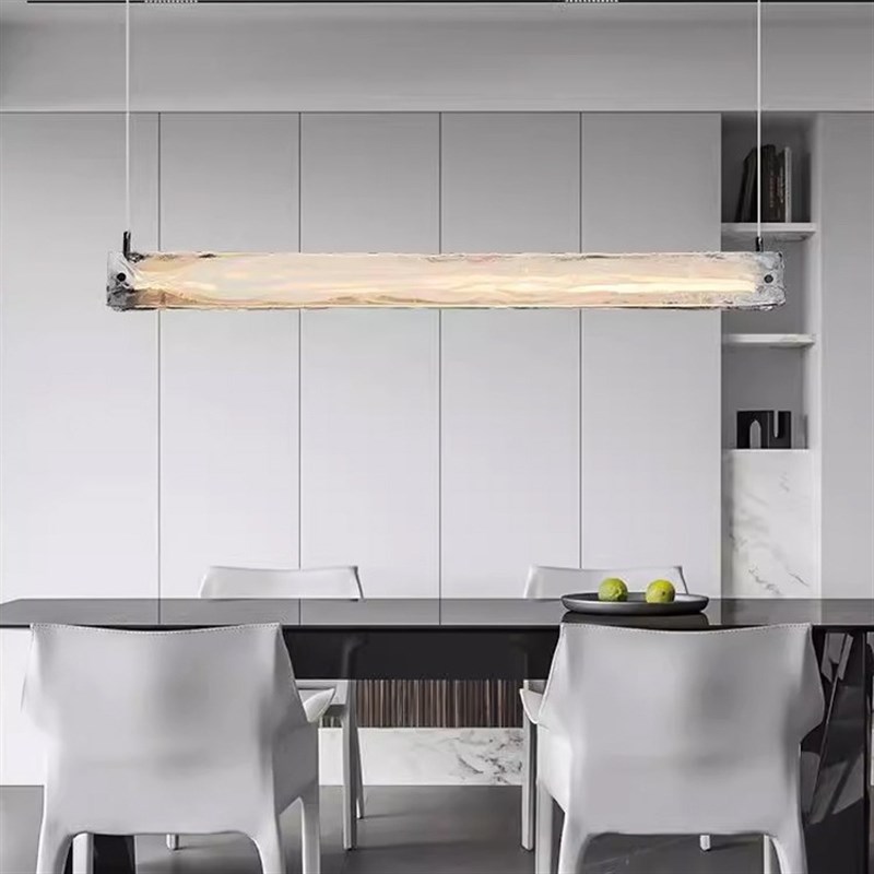 意式简约云雾玻璃餐厅吊灯轻奢一字饭桌岛台创意设计师长条吧台灯