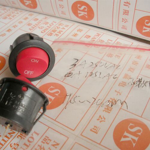 优质船形开关 圆形开关 翘板开关 向开关 圆形红头