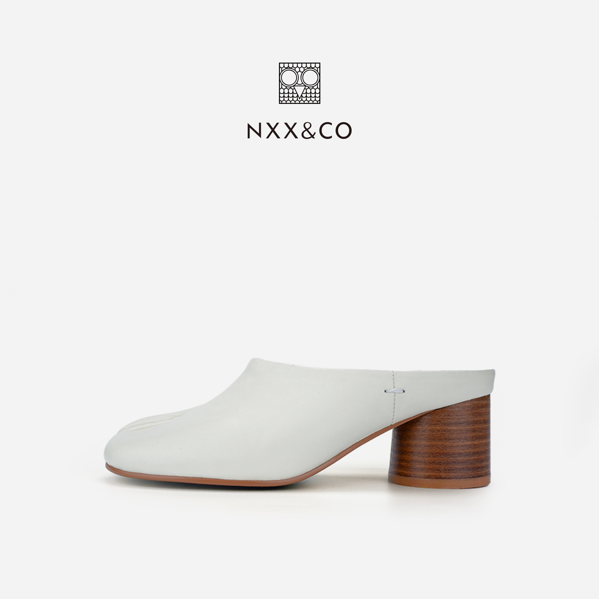 NXX&CO2026年夏季新款白色真皮分趾半拖鞋女粗跟包头百搭一脚蹬