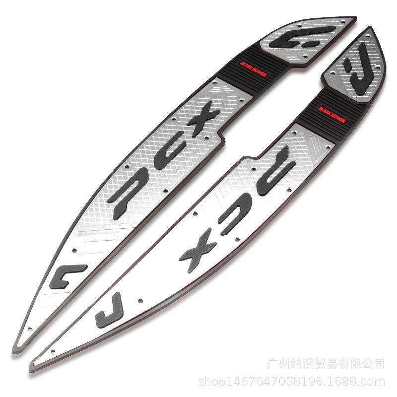 适用于PCX160铝合金摩托车脚踏拉丝防滑美观全新设计摩托车脚踏板