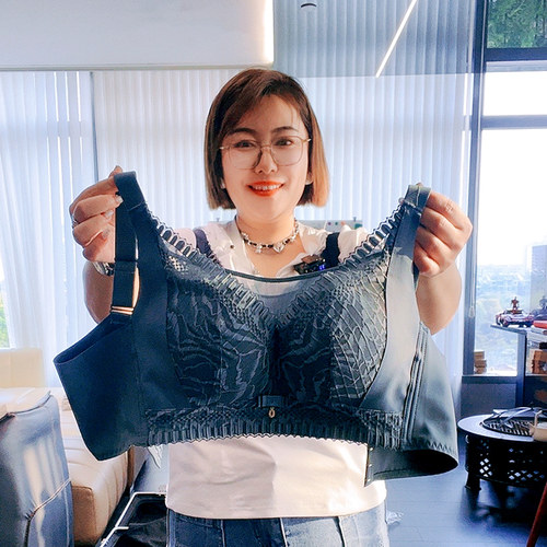 内衣女防下垂大胸显小收副乳文胸罩防走光大L码胖mm抹胸全罩杯夏