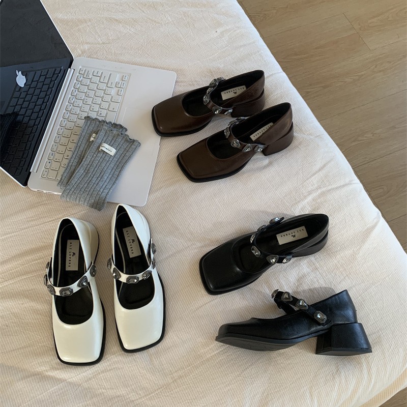法式复古玛丽珍鞋粗跟方头高跟鞋