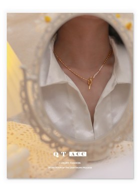 黄铜电镀18K真金 欧美时尚轻奢风D绳结设计天然真珍珠项链女冷淡