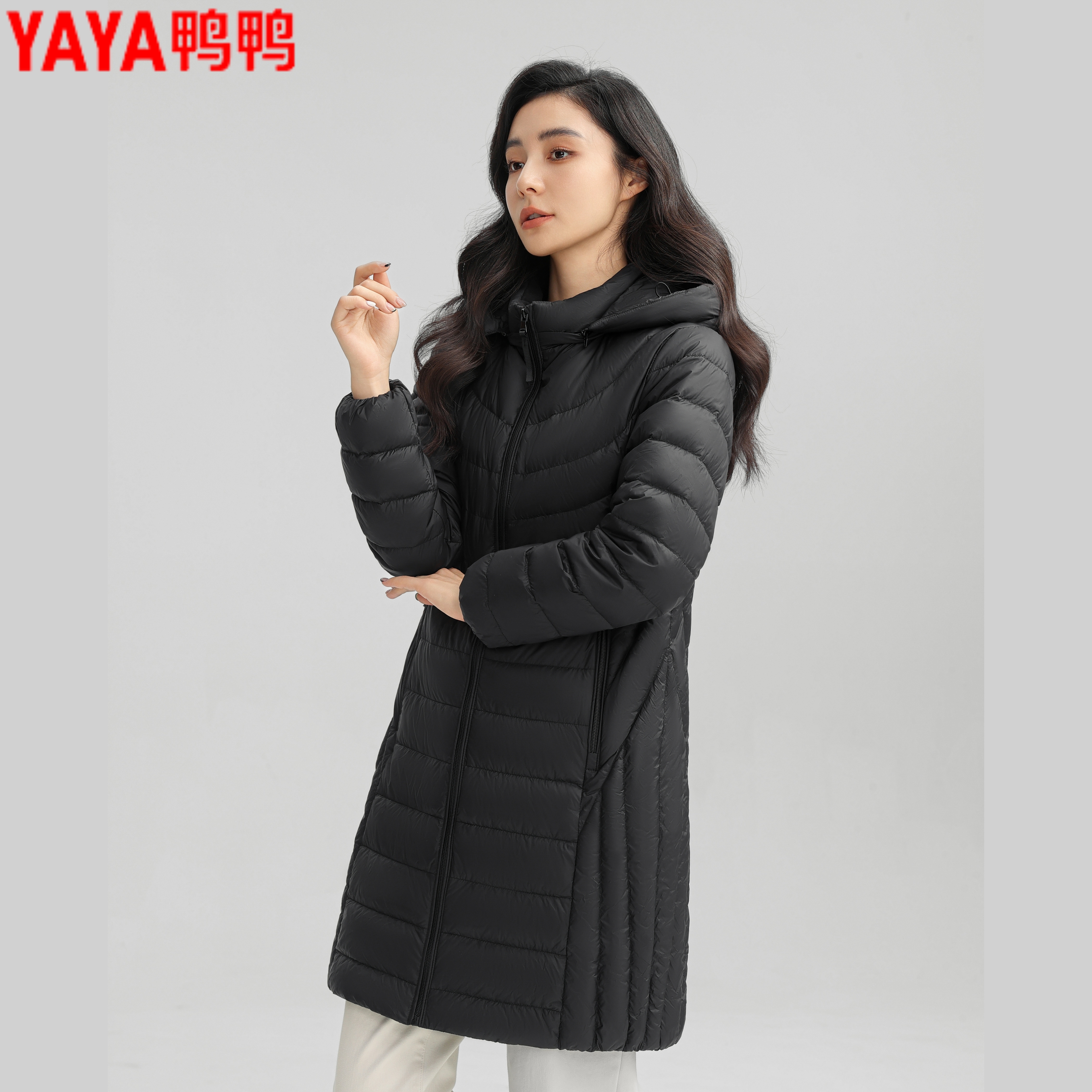 鸭鸭轻薄中长款羽绒服