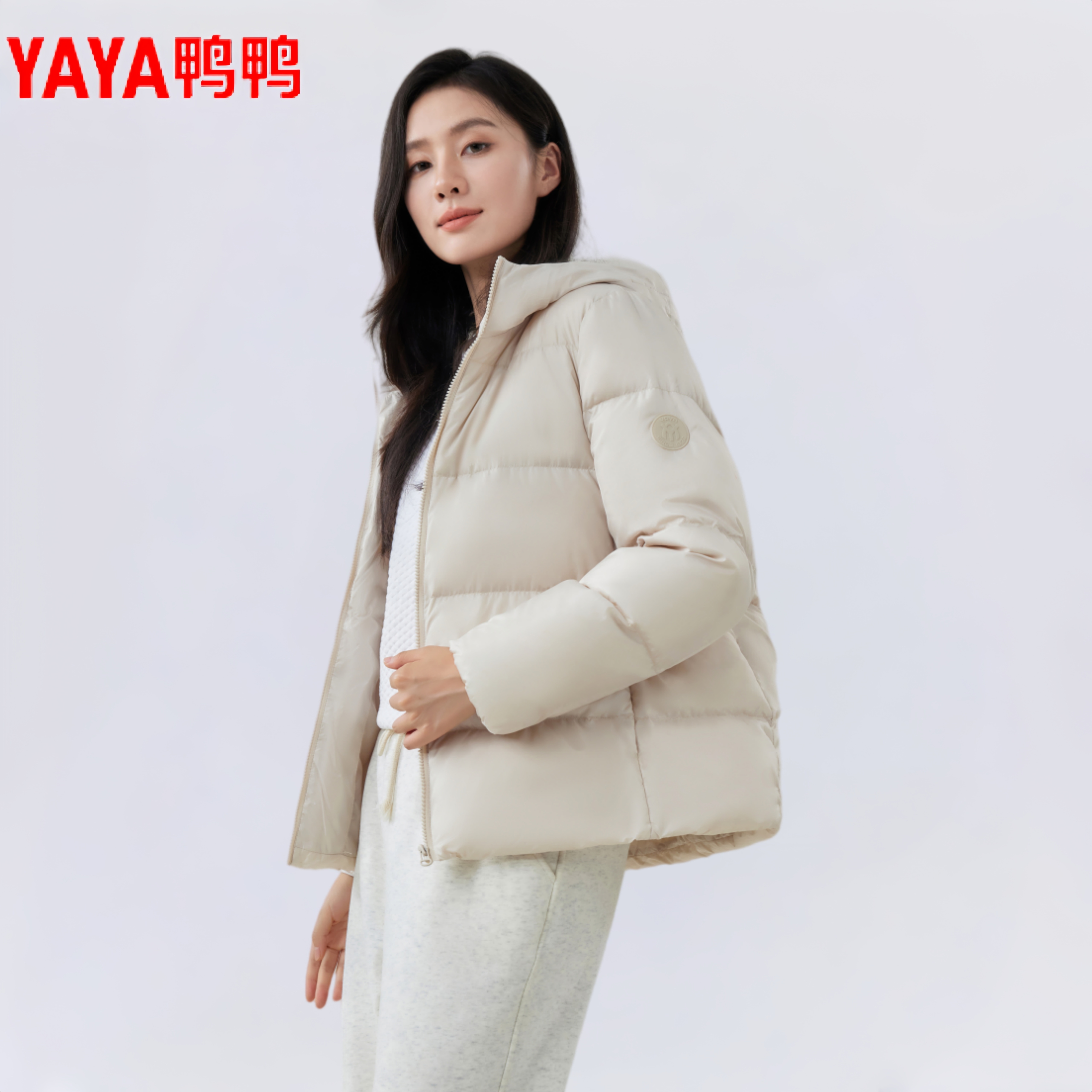 鸭鸭25冬米白高端保暖鸭绒外套女