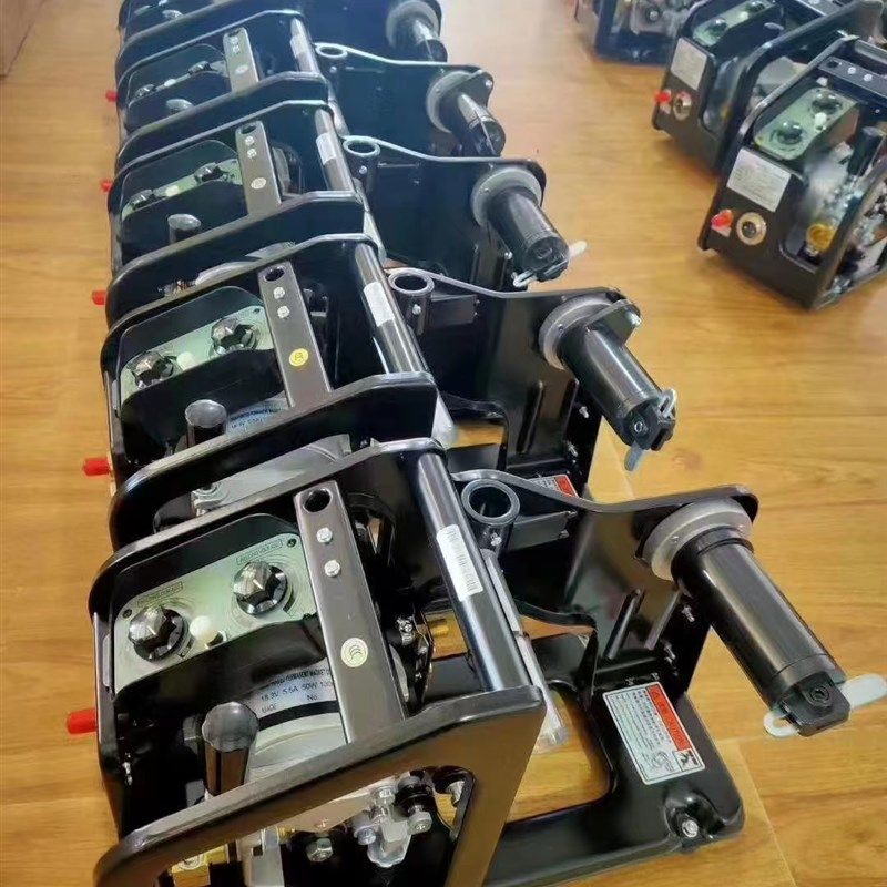 优质高配二保焊KR送丝机气保焊双驱防护NBC送丝机350500a焊机配件