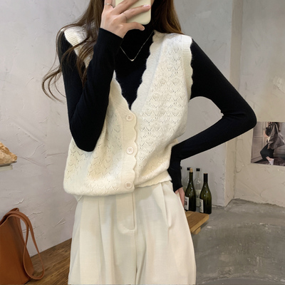 秋冬针织马甲女镂空叠穿V领毛衣背心2025新款外穿开衫坎肩小香风