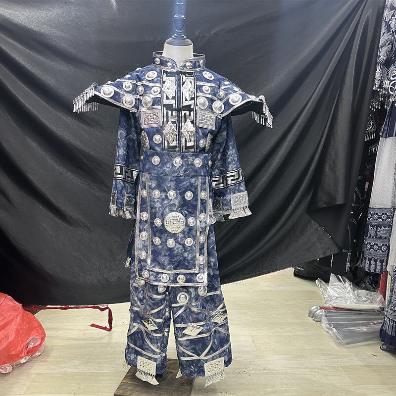 龙葵民族新款摄影服男苗族服饰少数民族服装旅拍摄影演出男生套装