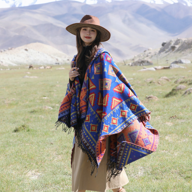 云南旅游民族风i披肩秋冬加厚保暖青海沙漠茶卡盐湖斗篷披风围巾