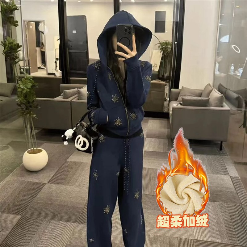 加绒加厚慵懒风高k级感两件式套装女新款韩版时尚保暖显瘦连帽套