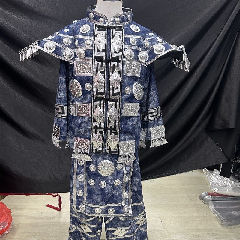 龙葵民族新款摄影服男苗族服饰少数民族服装旅拍摄影演出男生套装