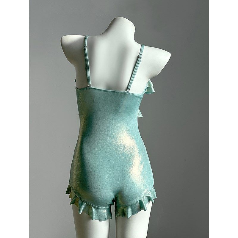 纯欲风超仙女范连体泳衣女小胸少女高颜值拍照好看泡温泉保守泳装