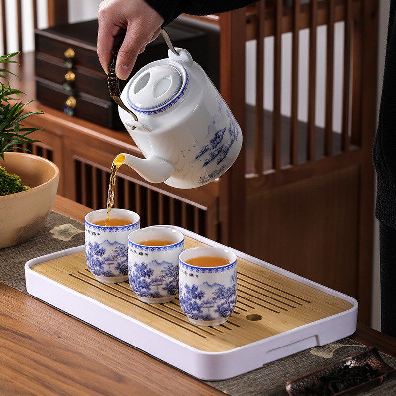 青花瓷陶瓷茶壶大容量耐高温凉水壶带过滤网泡茶器提梁壶餐馆单壶