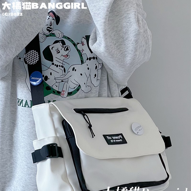 ins大学生斜挎包上课休闲背包单肩包 日系包包女原宿复古邮差包男