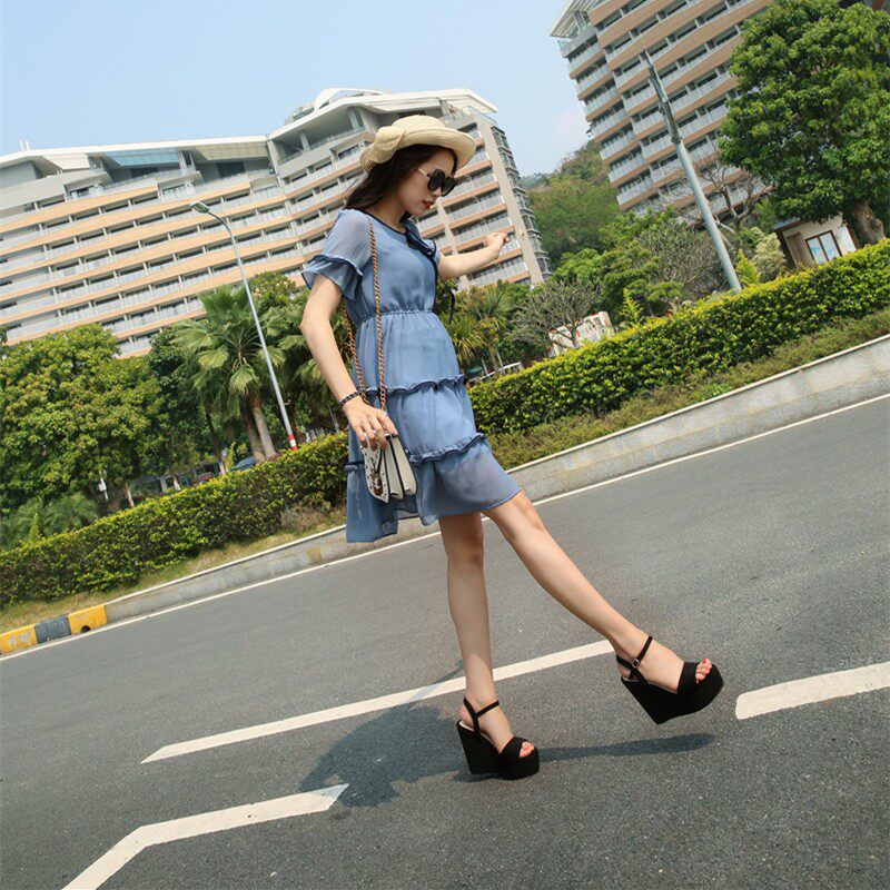 2021夏季新款红色超高跟坡跟厚底女凉鞋防水台鱼嘴露趾松糕女鞋