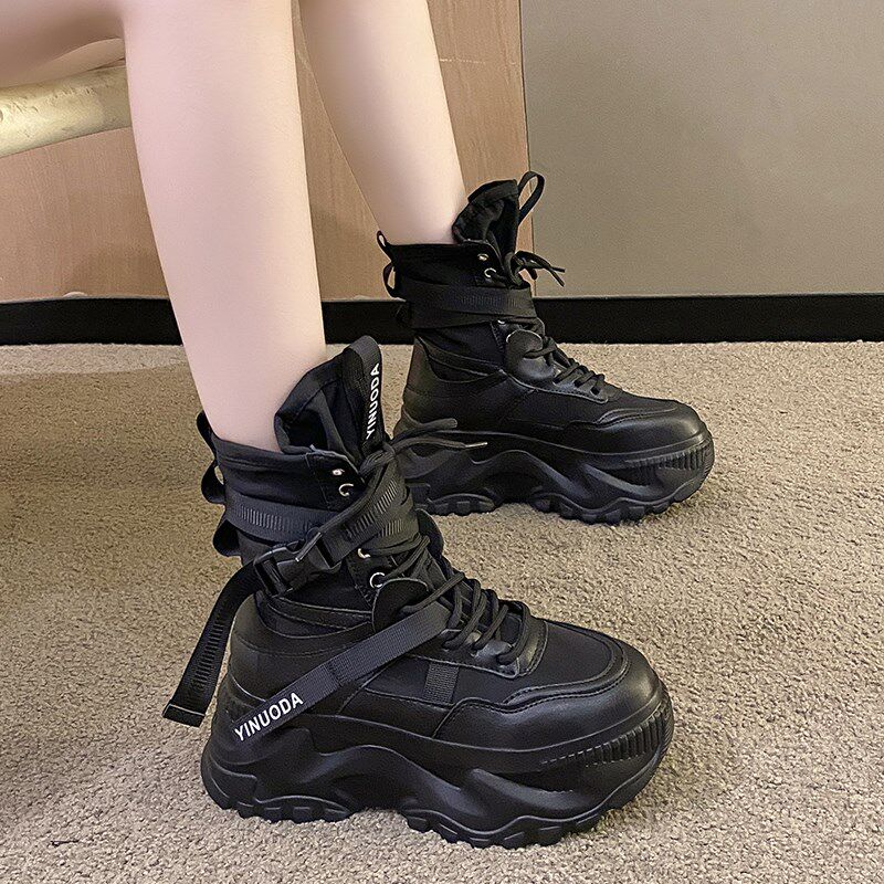 欧货大码马丁靴女2024秋冬季新款厚底增高显瘦高帮松糕鞋炸街短靴