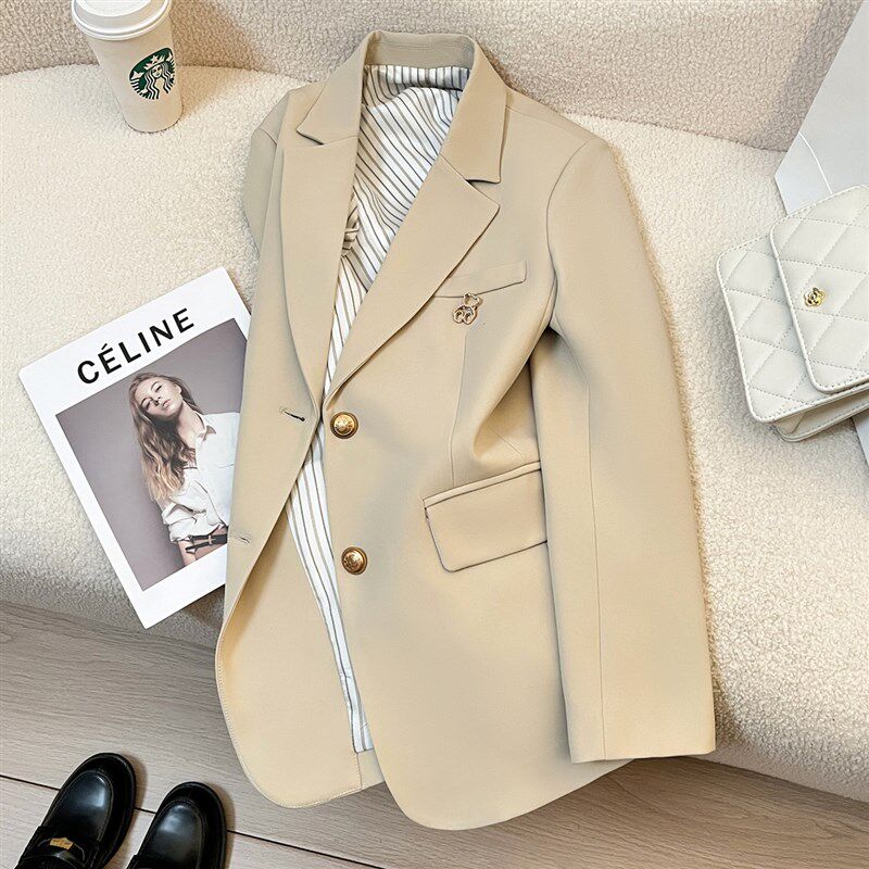 奶油色西装外套女2025春秋新款设计感炸街小个子气质休闲小众西服