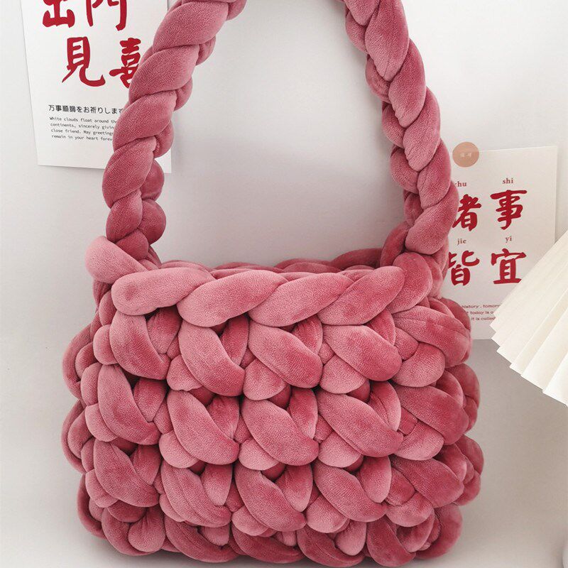 冰岛毛线手工自制包丝绒秋冬季diy编织材料包超粗毛线天鹅绒礼物