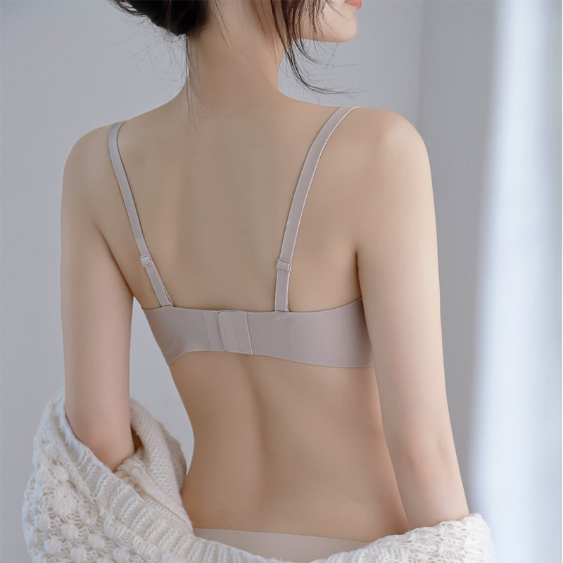 小胸内衣套装一片式胸罩女超薄款果冻条软支撑W大胸显小文胸