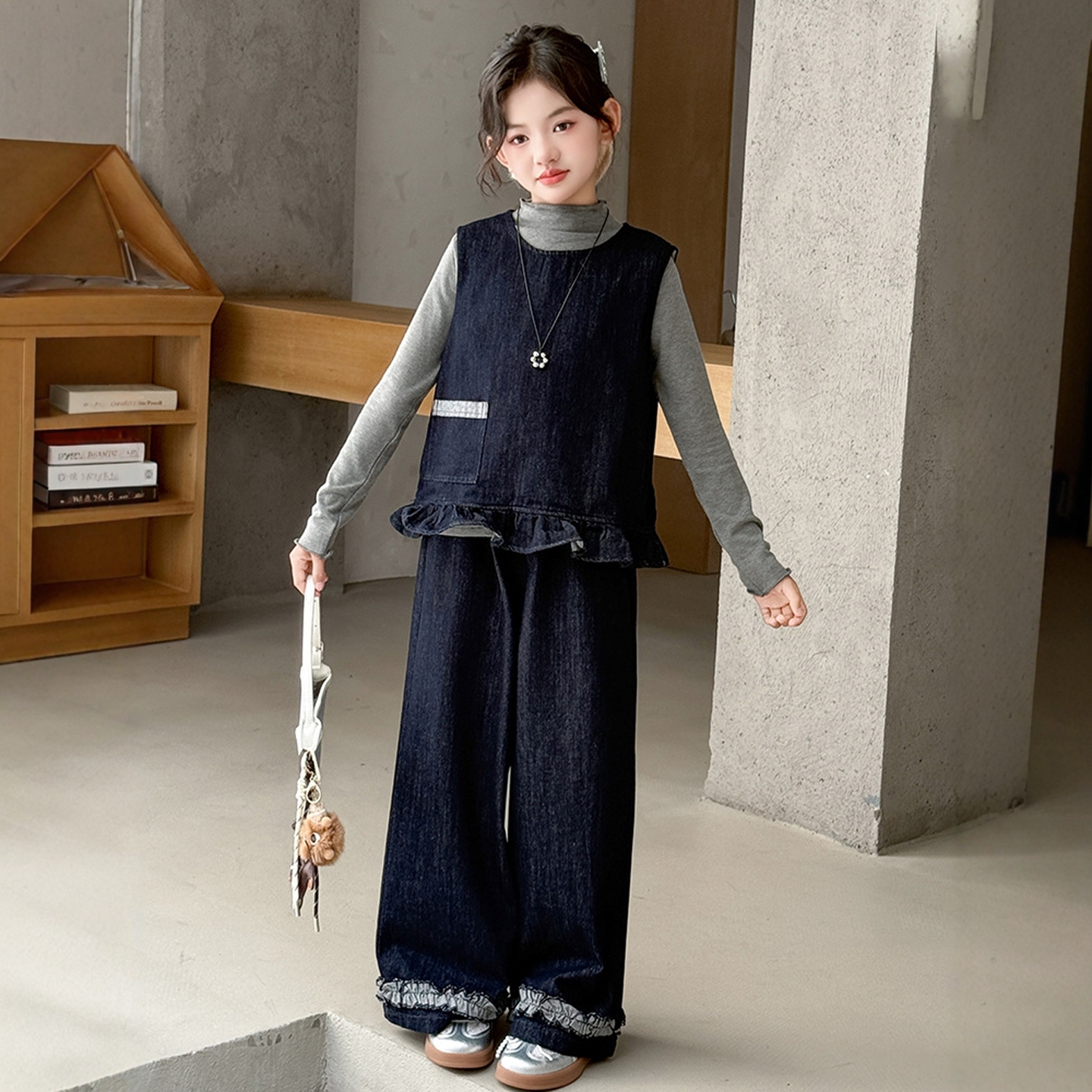 女童秋装套装2025新款8岁9小女孩11净色牛仔背心阔腿裤三件套衣服