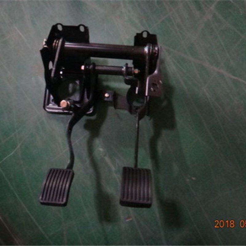 适配东风风行菱智M5M3V3离合器踏板刹车脚踏板制动离合器脚踏总成