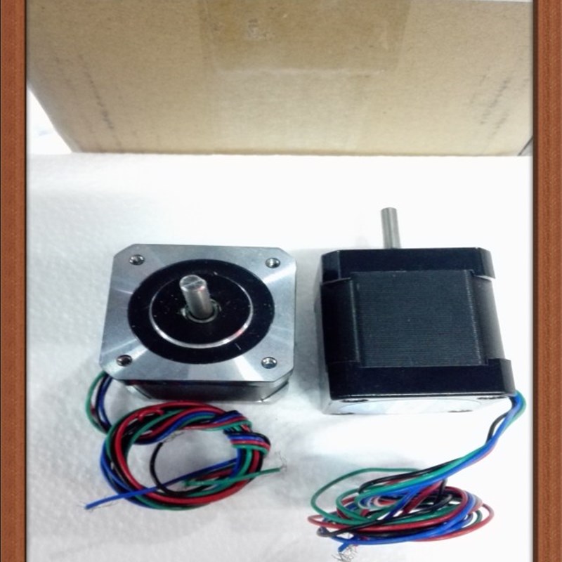 42步进电机 机身长48 轴径5mm 42BYGH247-1704A