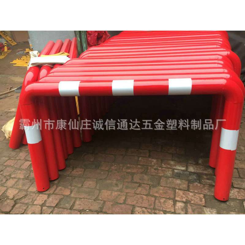冷压钢板U型桩 车位钢管挡车器金属停车位挡车器固定挡车器警示桩