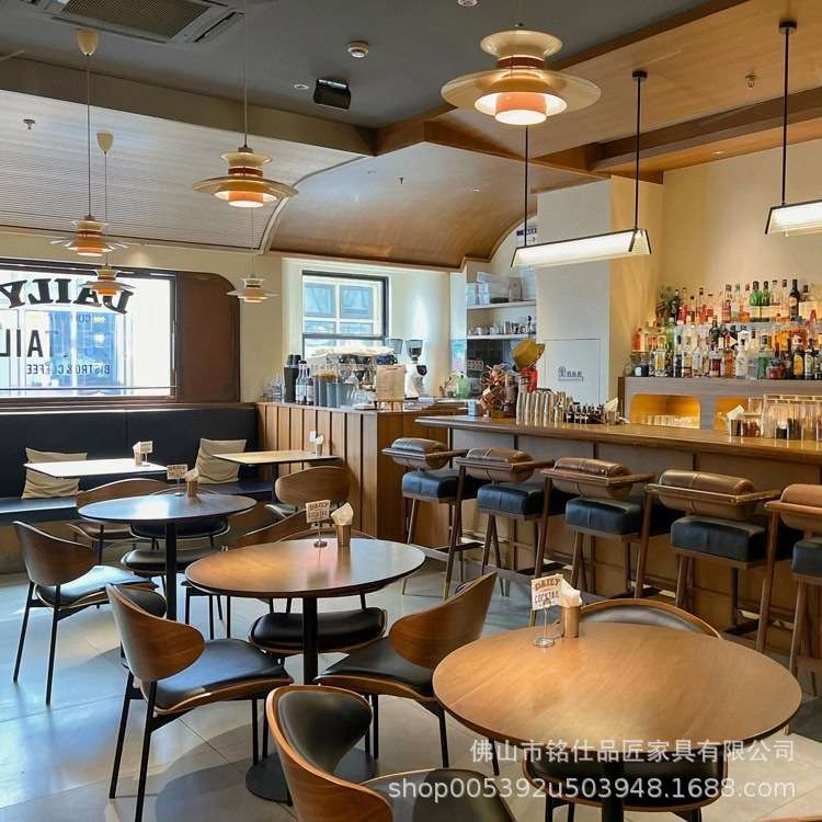 复古清吧酒馆咖啡厅餐椅会客接待区洽谈桌椅组合美式酒吧靠背椅子