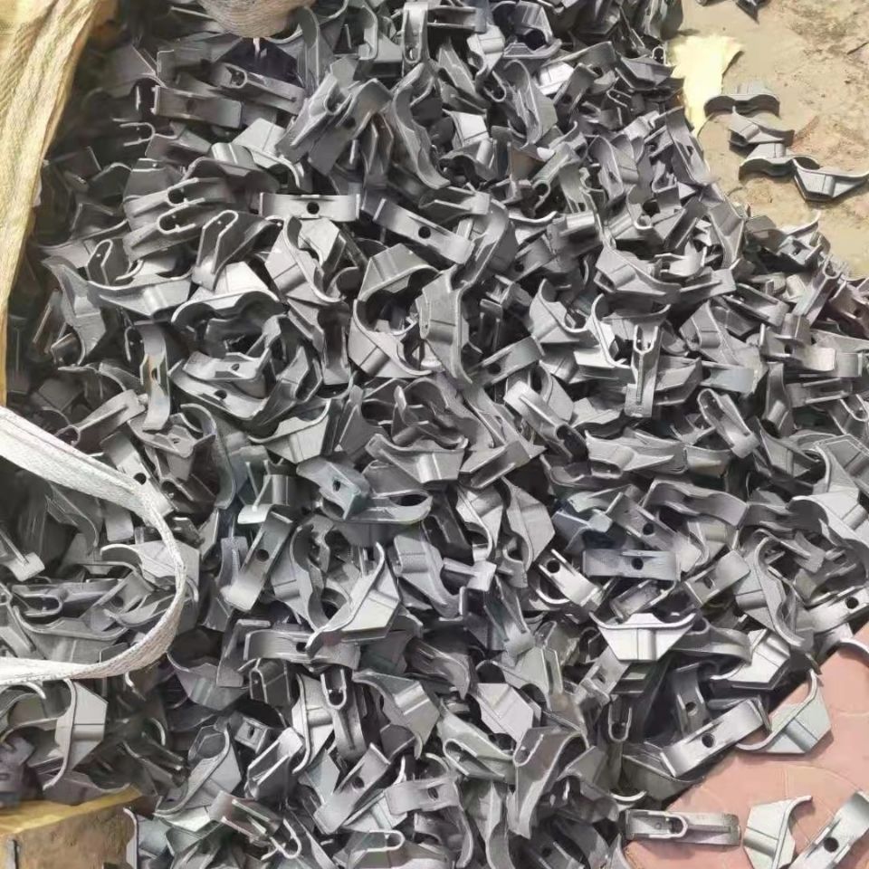 建筑新型蝴蝶扣配件钢筋拉紧器锁枪扳手模板卡平板扣穿墙螺丝卡扣