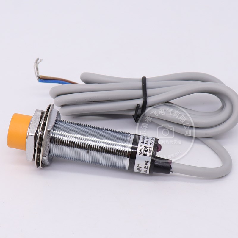 沪工CHIIB电感接近开关传感器 LJ18A3-8-Z/NKS NHS PKS PHS KS HS