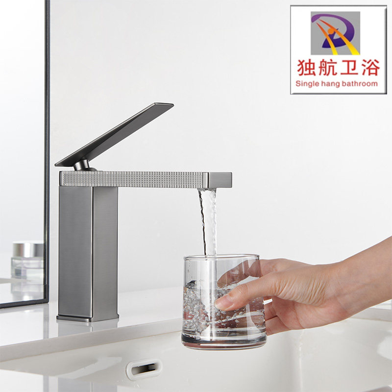 独航卫浴方形精铜面盆冷热水龙头