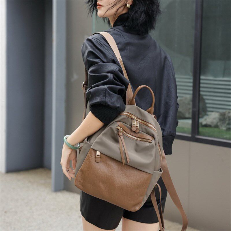 双肩包女2024新款时尚大容量旅游背包女轻便牛津布帆布配头层牛皮