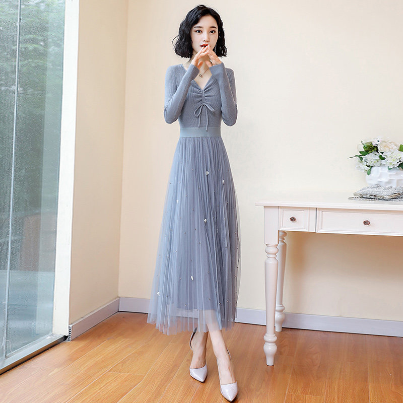 v领针织连衣裙显瘦毛衣女秋装长裙子2021新款打底长款百褶网纱裙