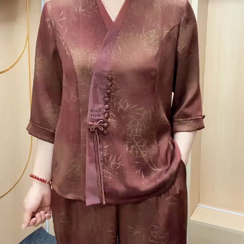 梅兰竹菊偏襟拼接蕾丝上衣加裤子两件套时尚洋气夏季新款女装套装