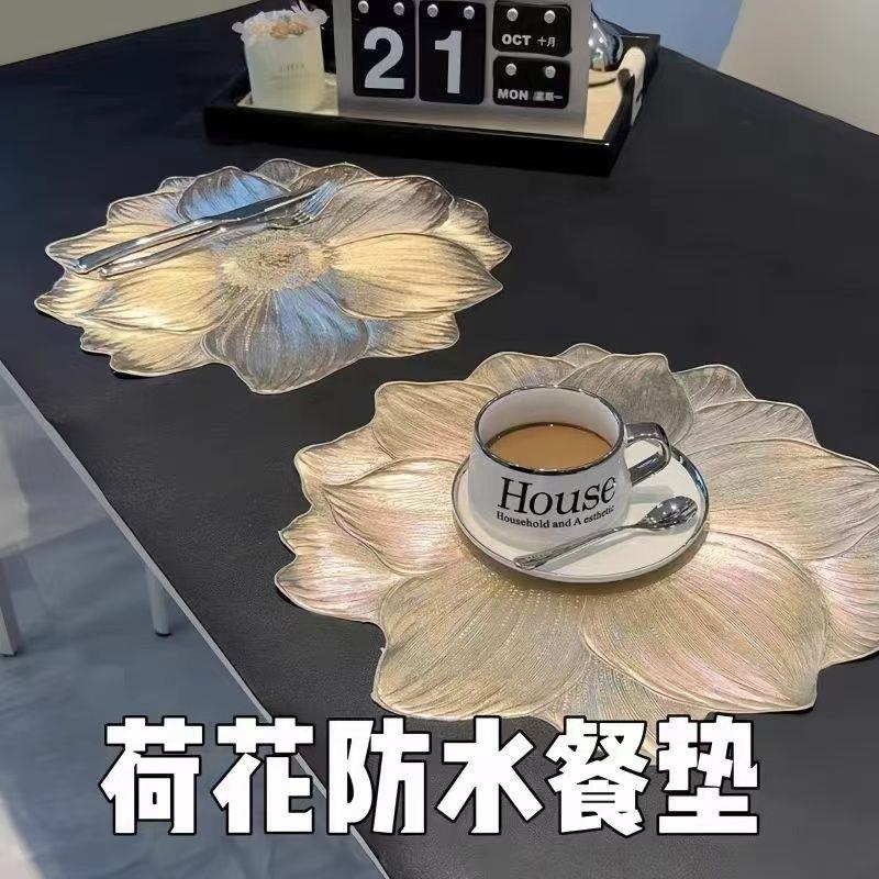 轻奢荷花防滑餐垫PVC隔热垫酒店家用西餐盘垫ins风桌垫碗垫装饰垫