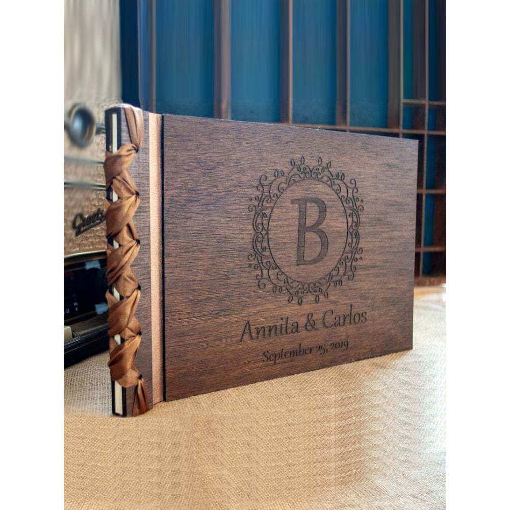 定制logo婚礼签到本留言本婚礼用品刻字新郎新娘名字日期留言册