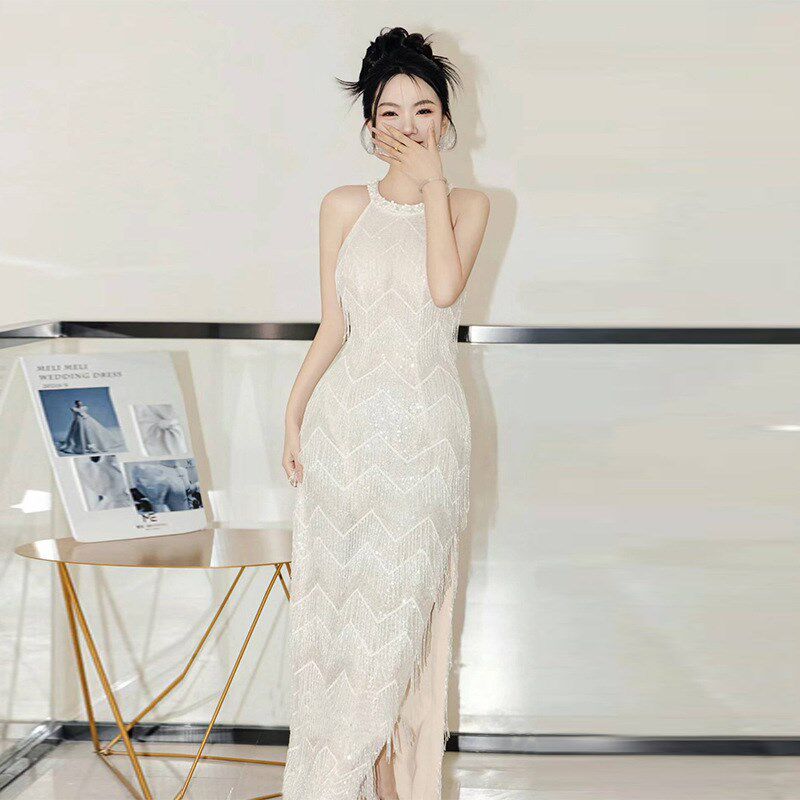 亮片轻婚纱细闪高端轻奢白色挂脖法式出门纱鱼尾流苏晨袍礼服显瘦