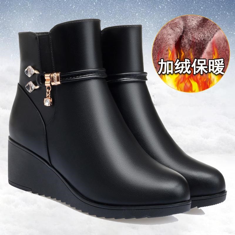 红青蜓妈妈鞋棉鞋秋冬季中年百搭软底坡跟皮鞋加绒保暖短靴防滑大
