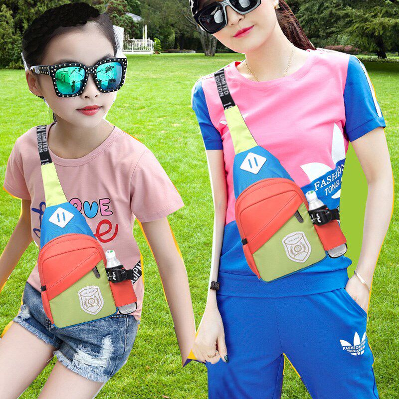 儿童斜挎包女孩胸包女童小学生小包包户外出旅游轻便休闲背包男童