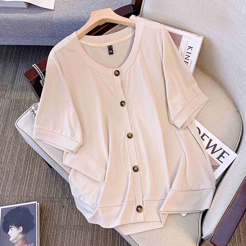 大码上衣胖mm高级感清凉冰丝宽松夏季女装T恤240斤钮扣短袖针织衫