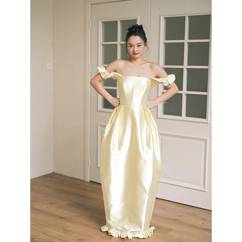 柠檬黄礼服订婚新中式宴会轻奢高级感缎面成人礼长裙晨袍女新娘