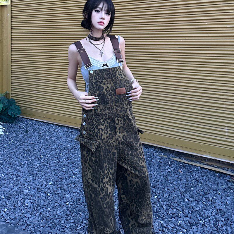 美式高街辣妹复古豹纹牛仔连体背带裤女春秋新款宽松显瘦阔腿长裤