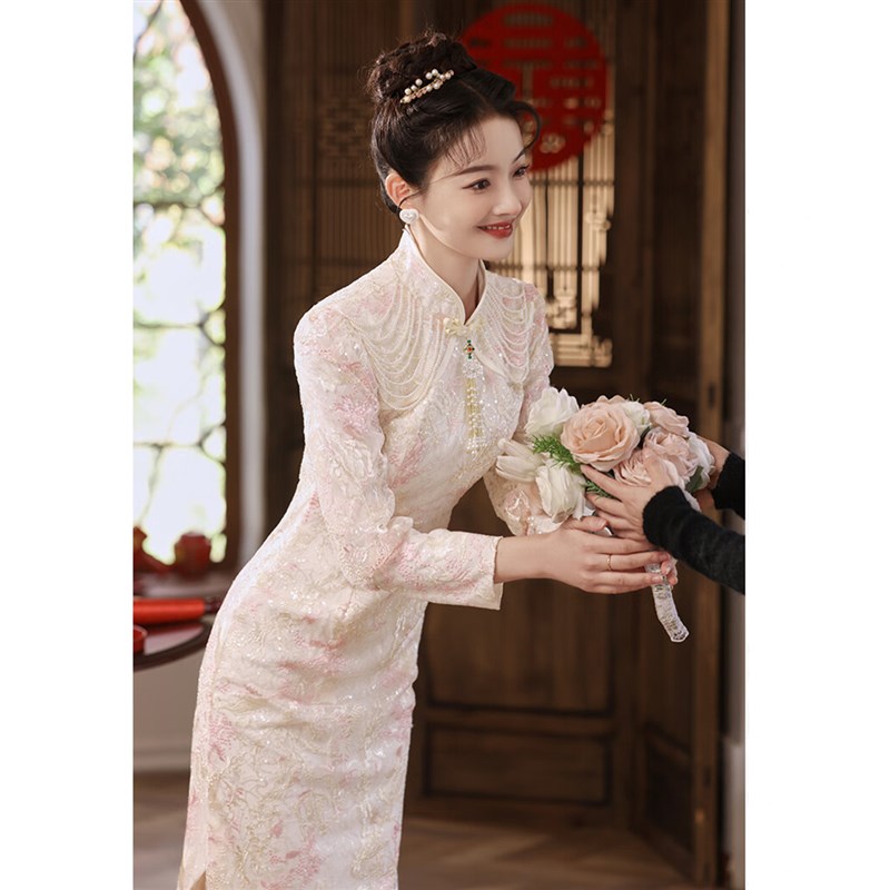 回门服敬酒服新娘高级感粉色旗袍结婚订婚礼服连衣裙刺绣2024新款