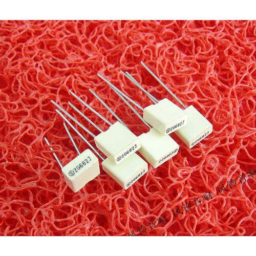 进口 AV 400V 6800PF ( 6n8 682 6800P ) 薄膜电容 脚距5mm